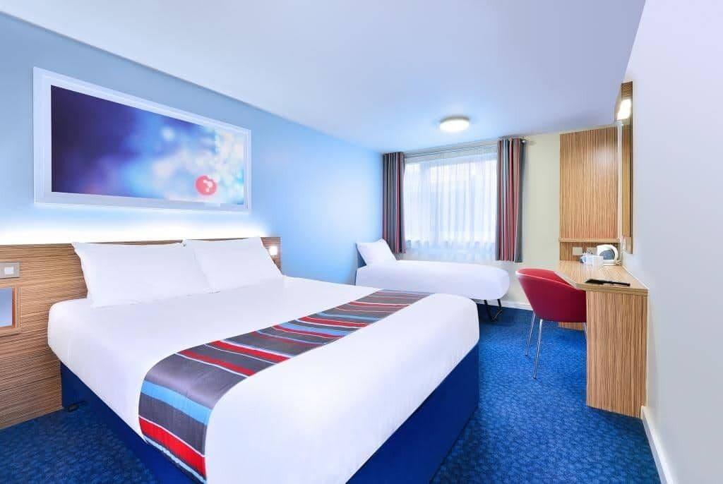 Travelodge Battersea London Ngoại thất bức ảnh