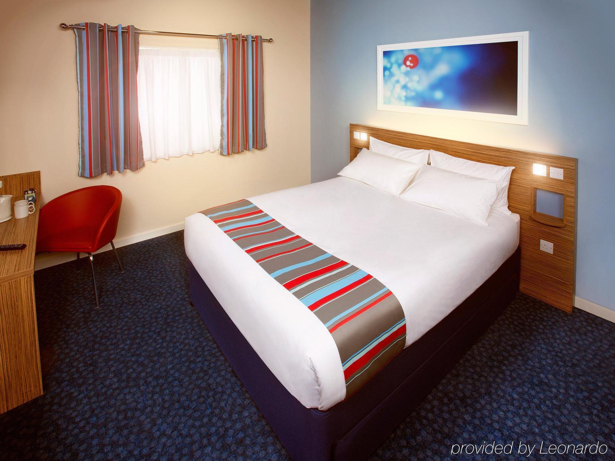 Travelodge Battersea London Ngoại thất bức ảnh